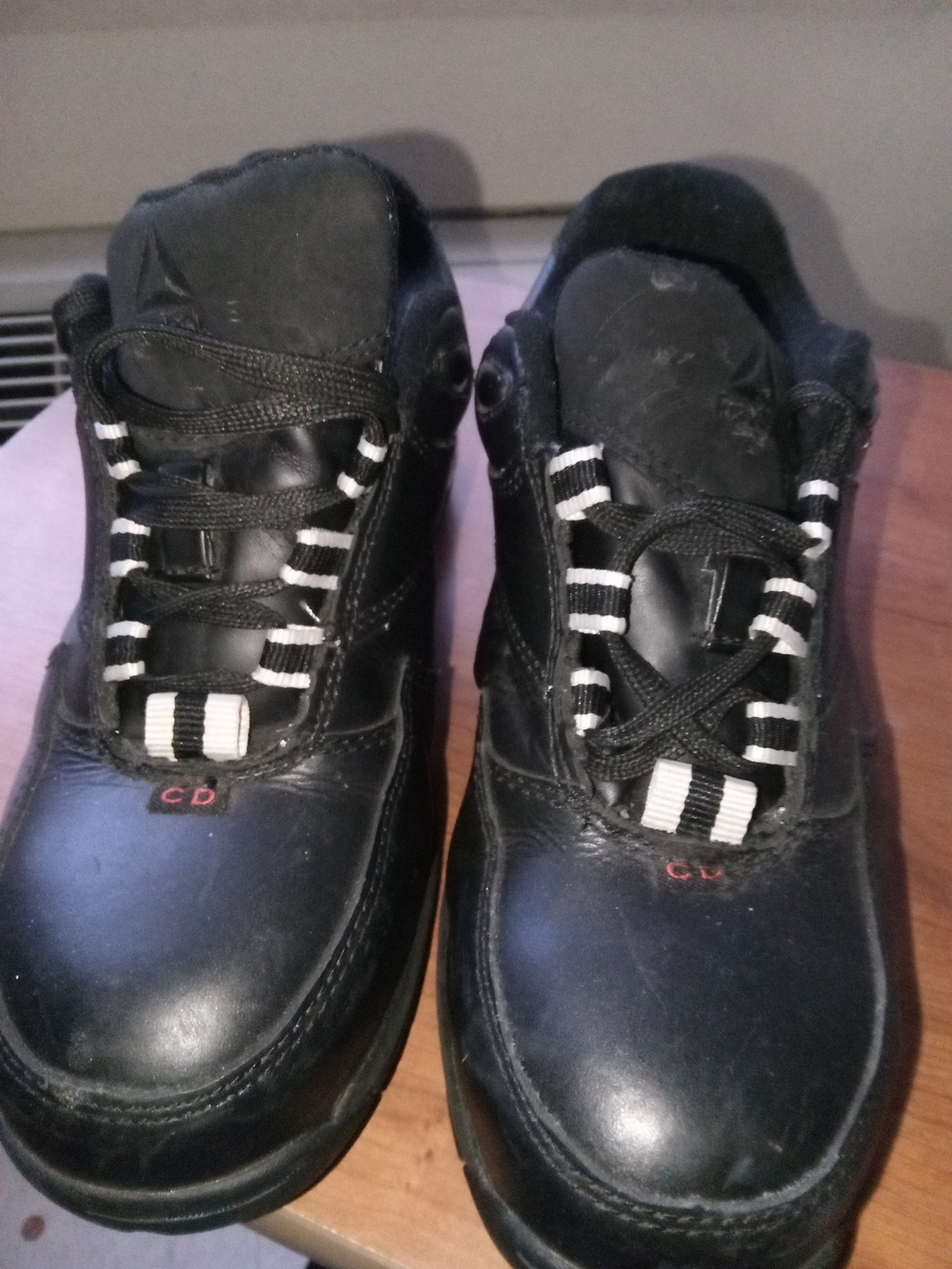 REEBOK Steel Toe Sneaker Sz 6.5/8.5